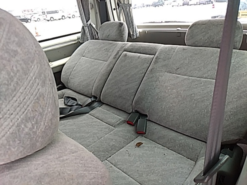 Used 1999 TOYOTA HIACE REGIUS E RCH41W SBI Motor Japan