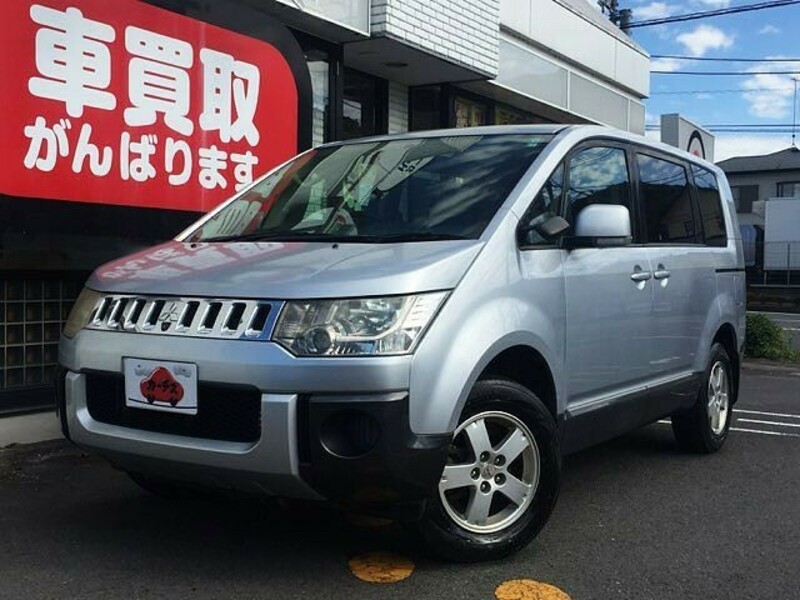 Used 2010 MITSUBISHI DELICA D5 DBA CV5W SBI Motor Japan