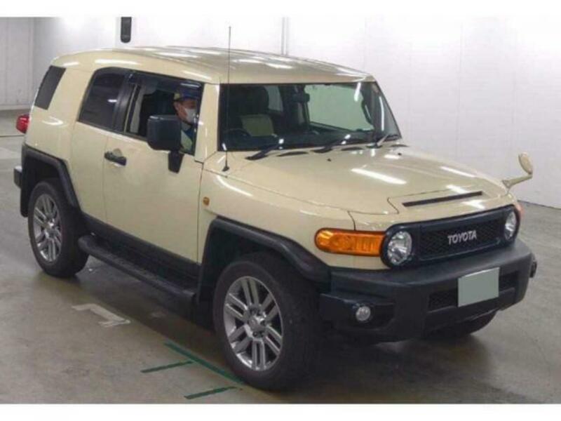 Used Toyota Fj Cruiser Cba Gsj W Sbi Motor Japan