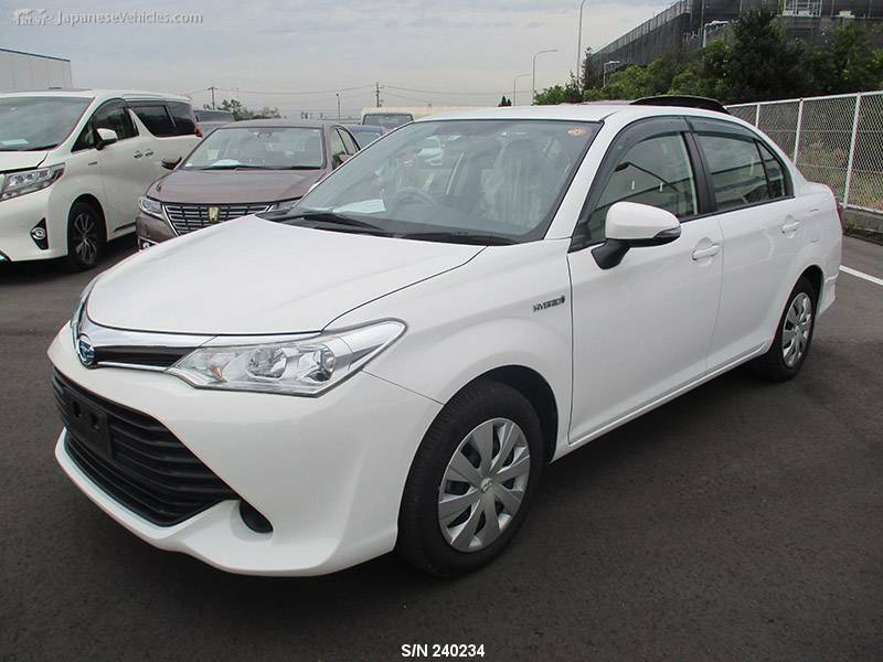 Used 2017 TOYOTA COROLLA AXIO NKE165 SBI Motor Japan