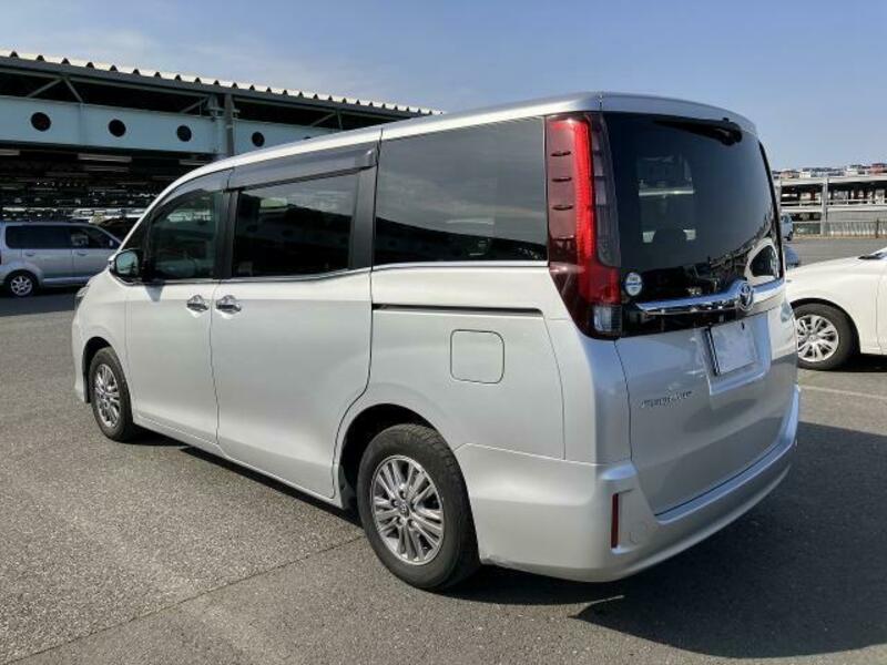 Used 2015 TOYOTA ESQUIRE DBA ZRR80G SBI Motor Japan