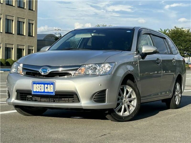 Used 2014 TOYOTA COROLLA FIELDER NKE165G SBI Motor Japan