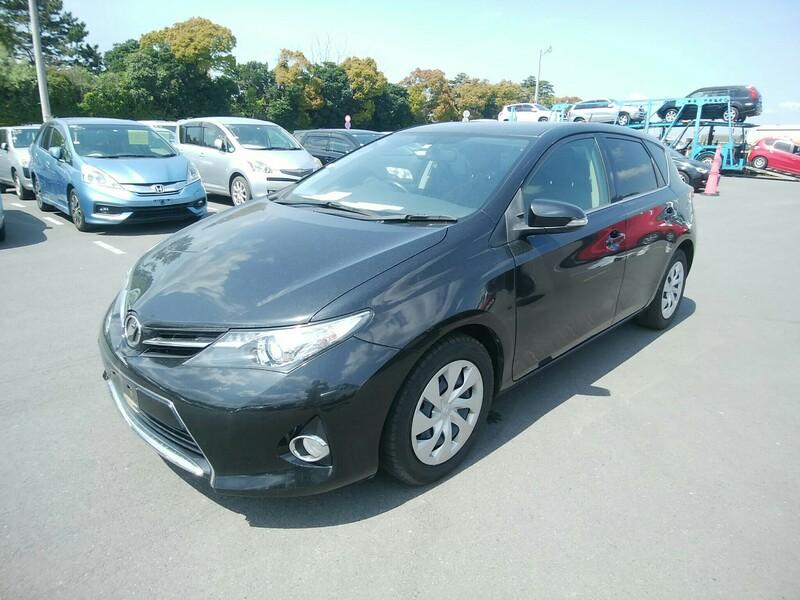 TOYOTA AURIS