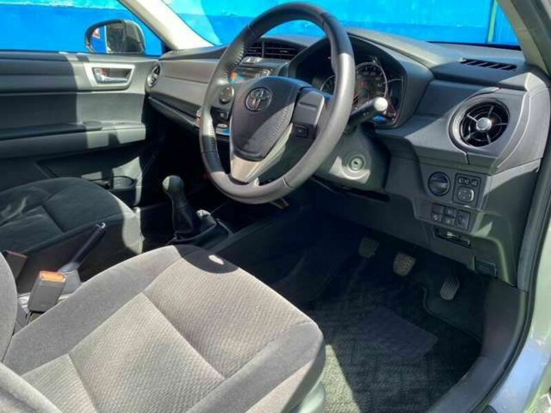 COROLLA AXIO