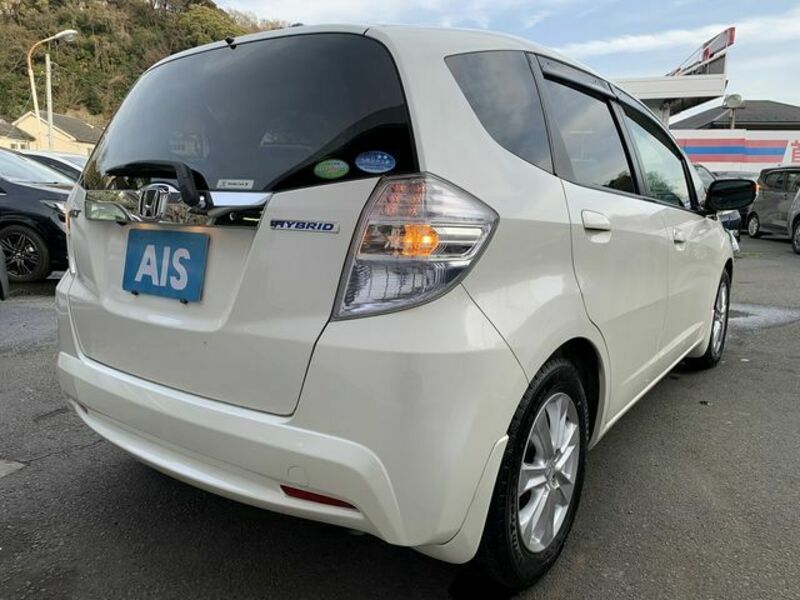 FIT HYBRID