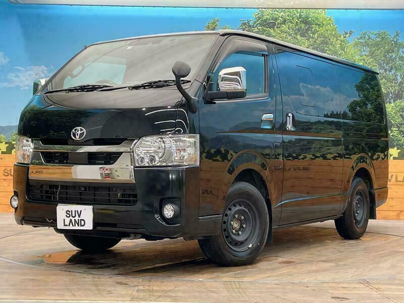 TOYOTA　HIACE VAN