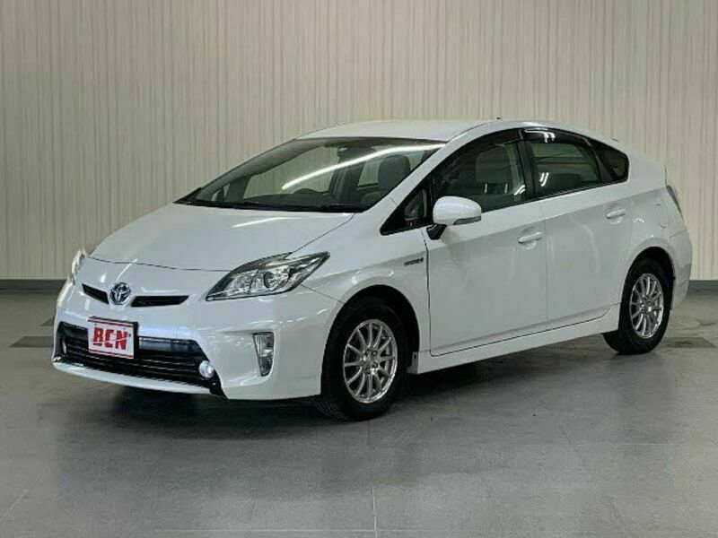 TOYOTA　PRIUS