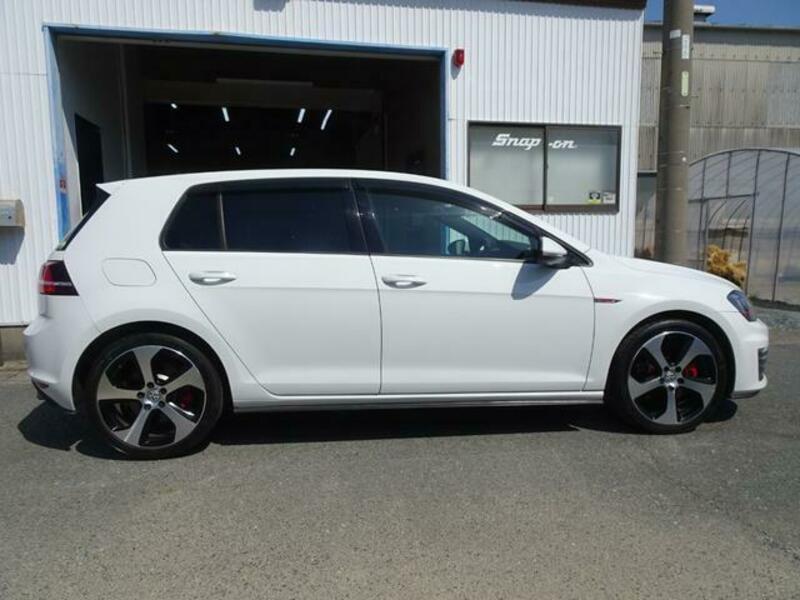 GOLF GTI-4