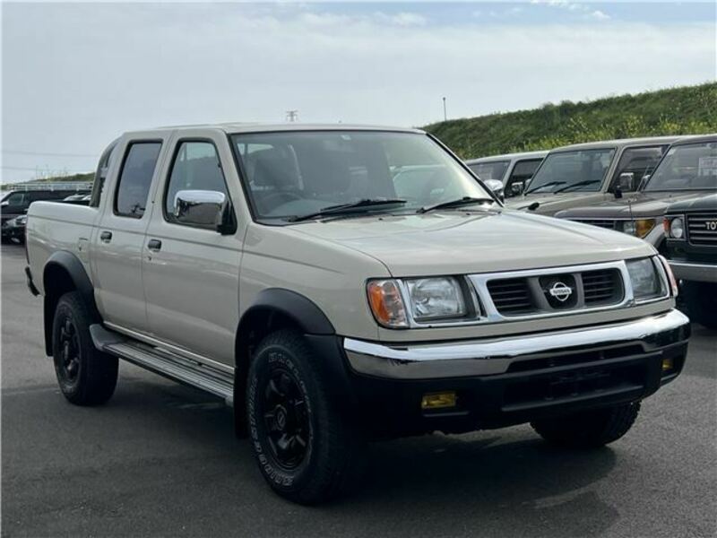 NISSAN DATSUN PICKUP