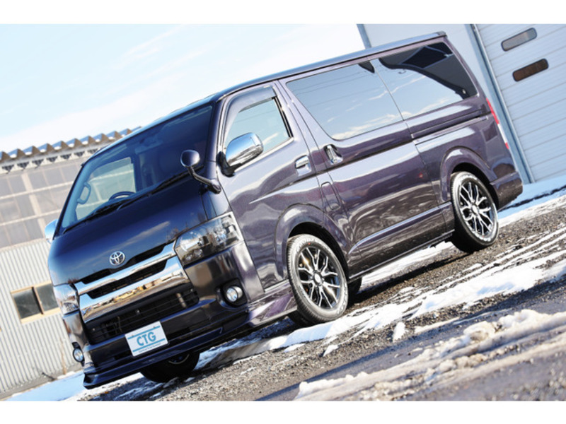 HIACE VAN-12