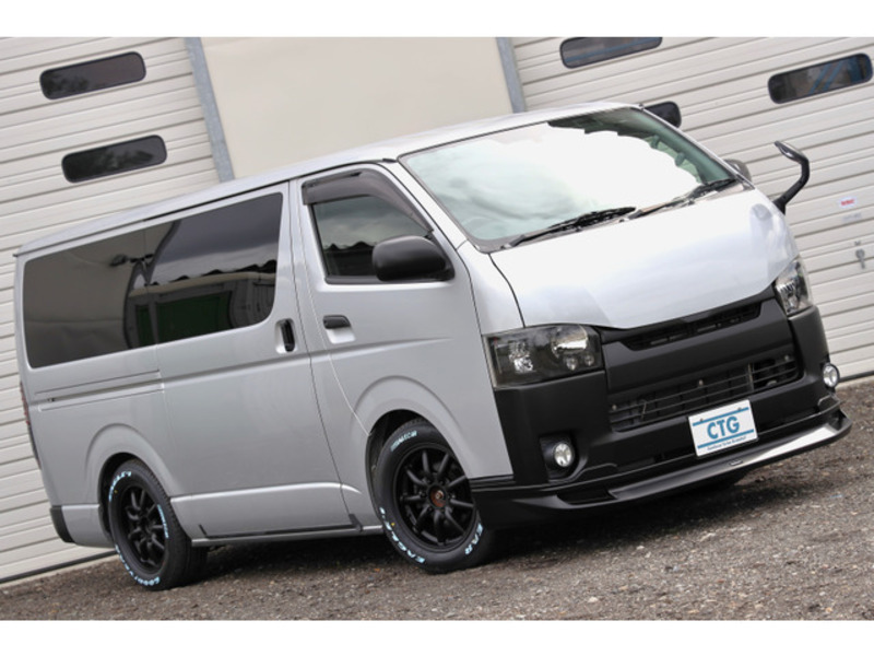 HIACE VAN-1