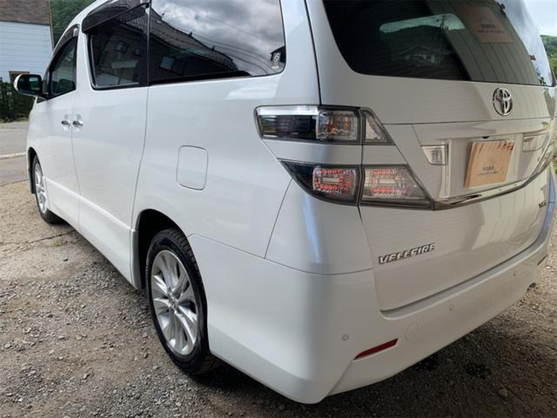 VELLFIRE-7