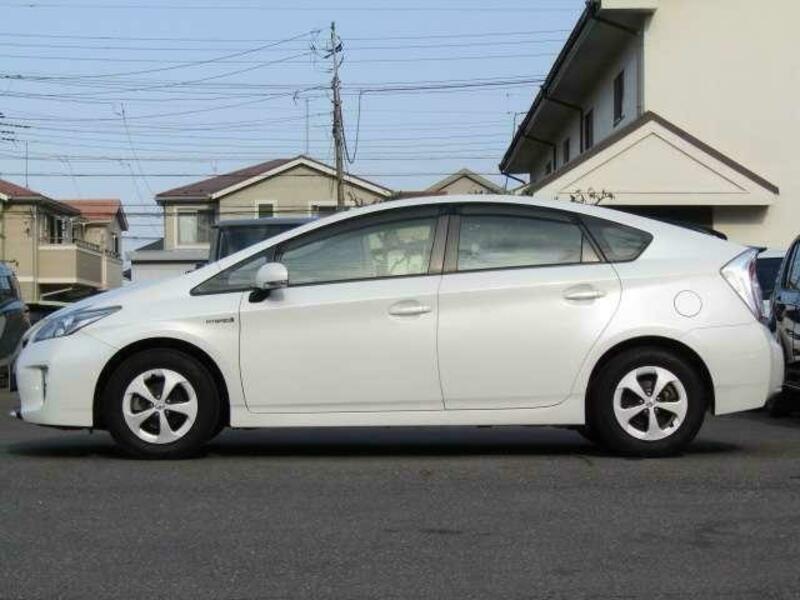 PRIUS-10