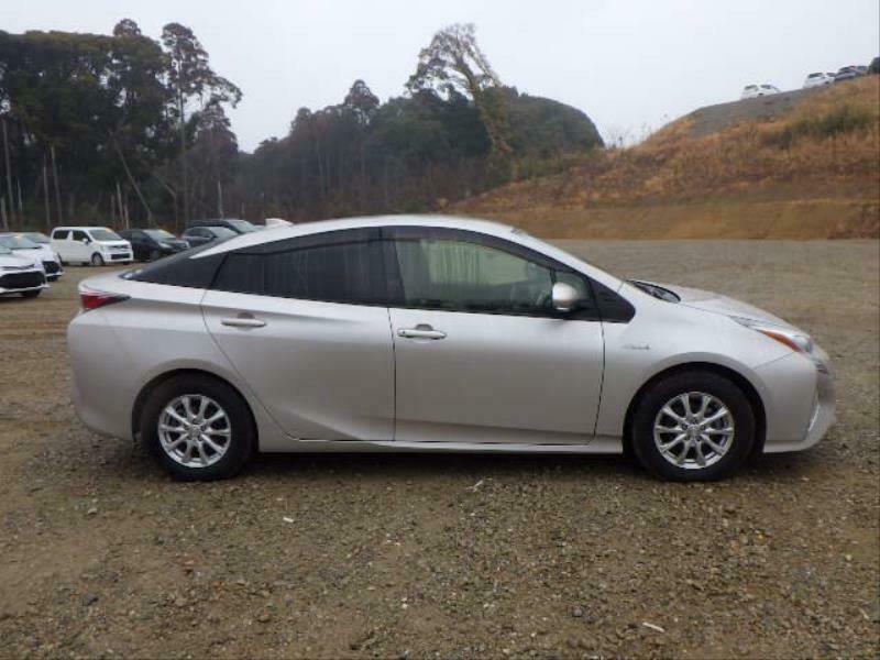 PRIUS-36