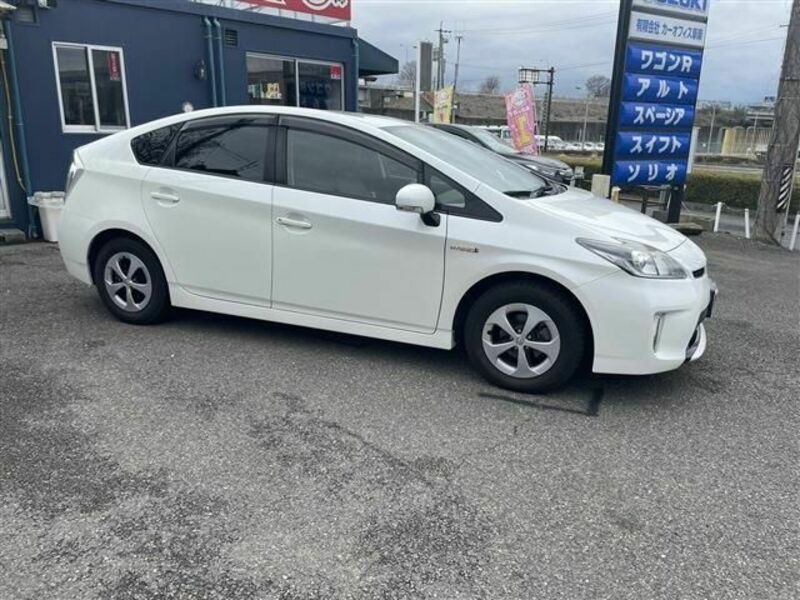 PRIUS-4