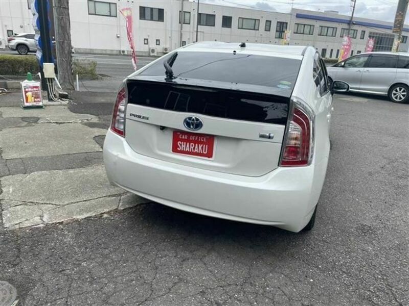 PRIUS-10