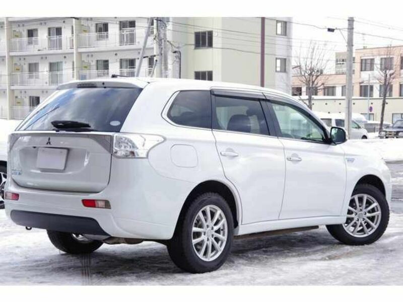 OUTLANDER PHEV