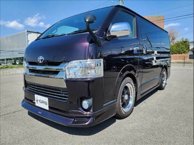 HIACE VAN-11