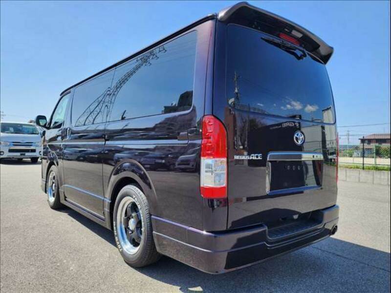 HIACE VAN-15