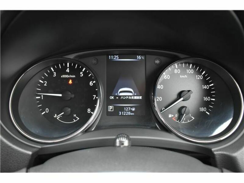 X-TRAIL-9