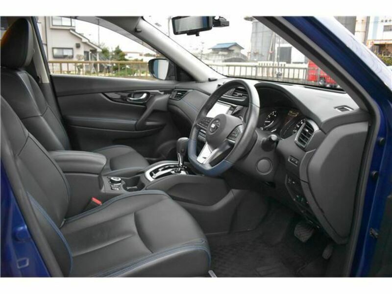 X-TRAIL-25