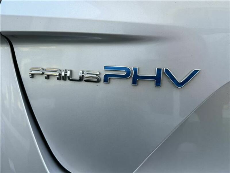PRIUS PHV-19
