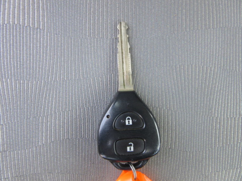 COROLLA AXIO