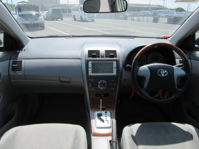 COROLLA AXIO