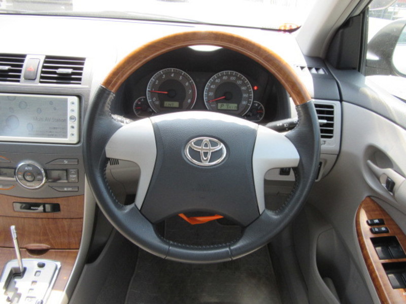 COROLLA AXIO
