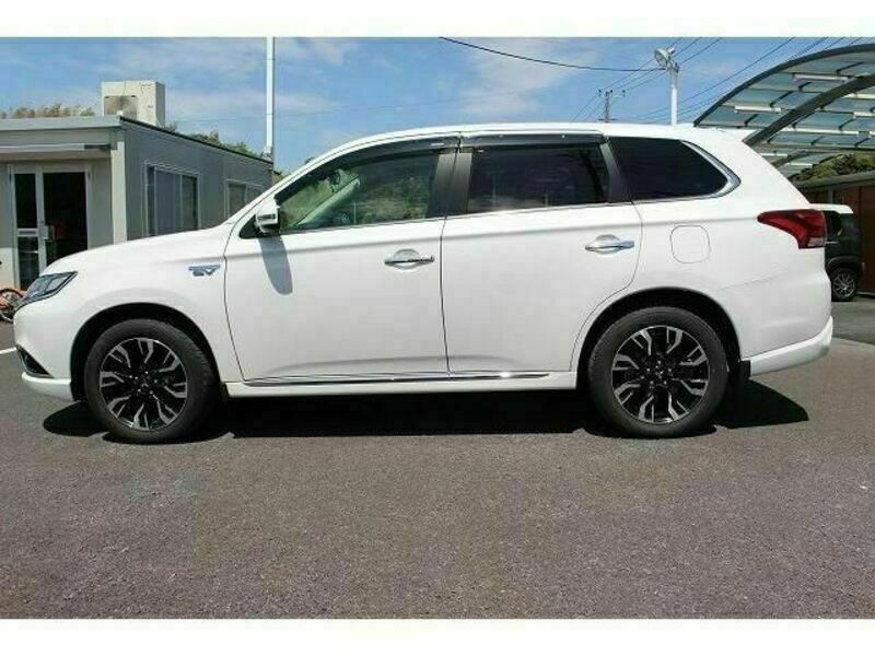 OUTLANDER PHEV