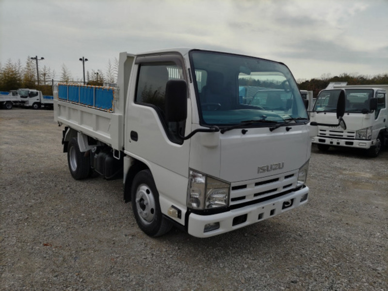 ISUZU　ELF