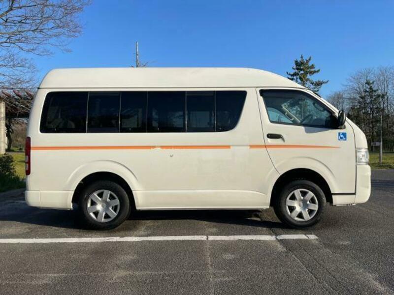 HIACE VAN-4