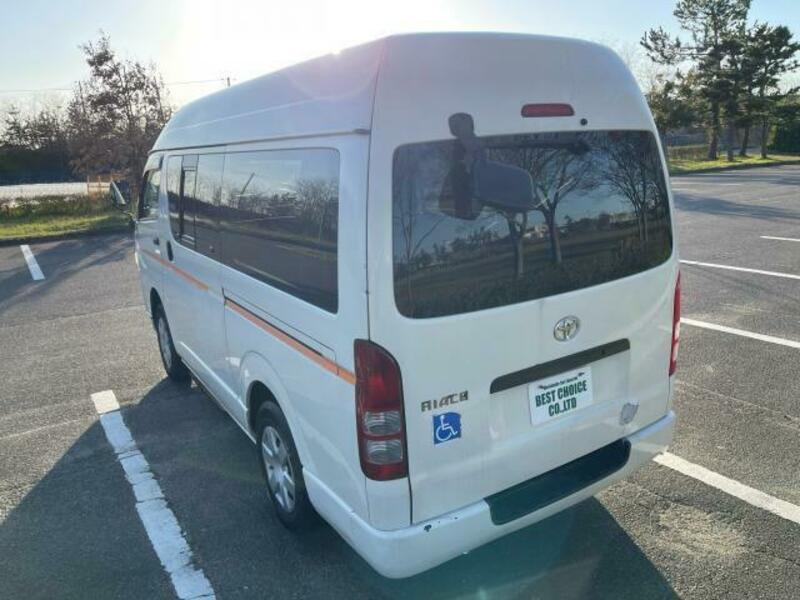 HIACE VAN-7