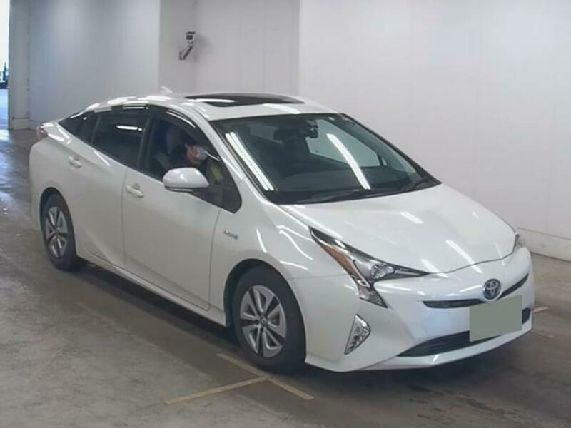 PRIUS-4