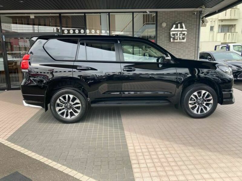 LAND CRUISER PRADO-4