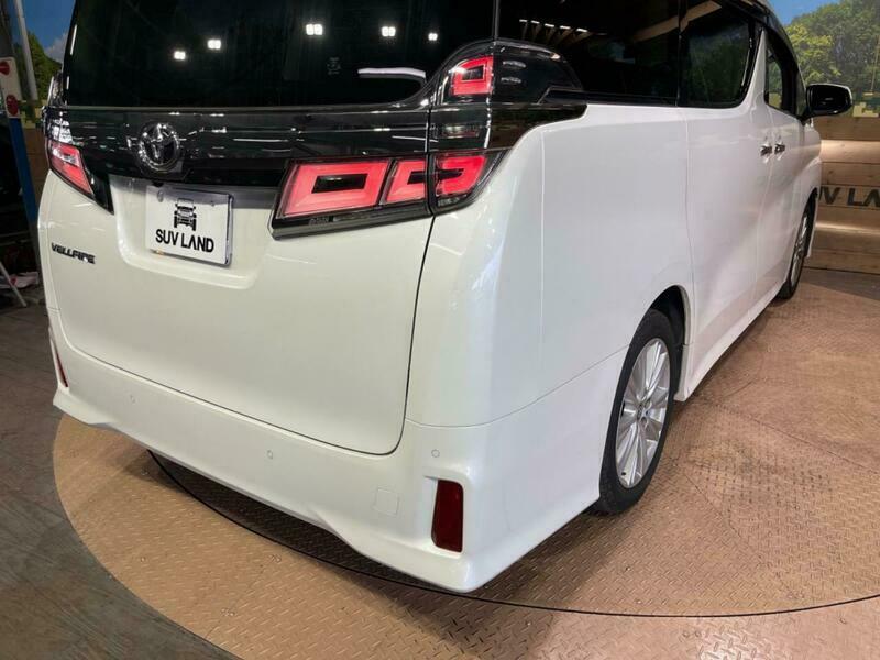VELLFIRE-41