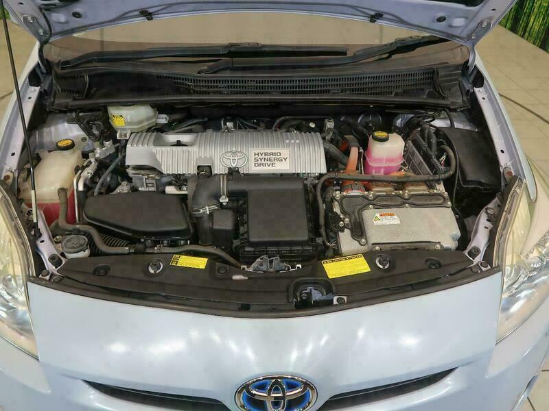 PRIUS-12