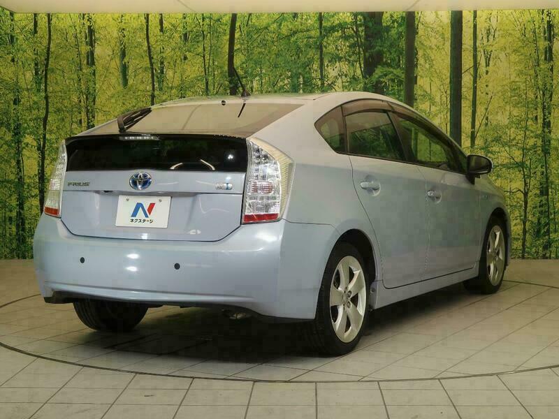 PRIUS-24