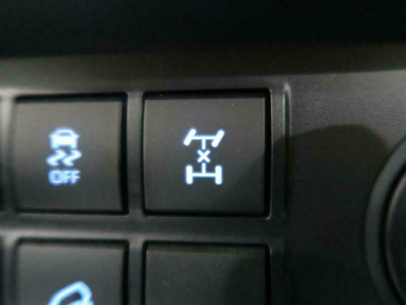 LAND CRUISER PRADO-31