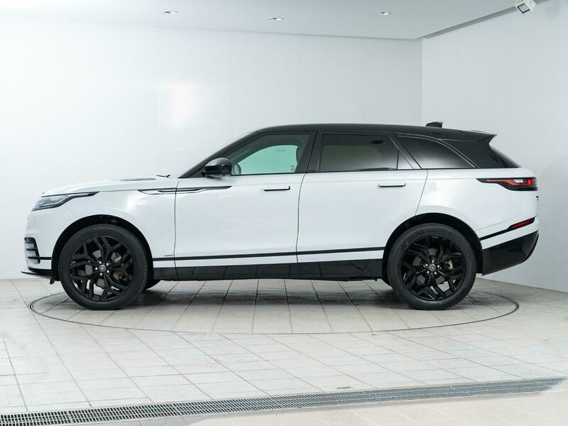 RANGE ROVER VELAR-32