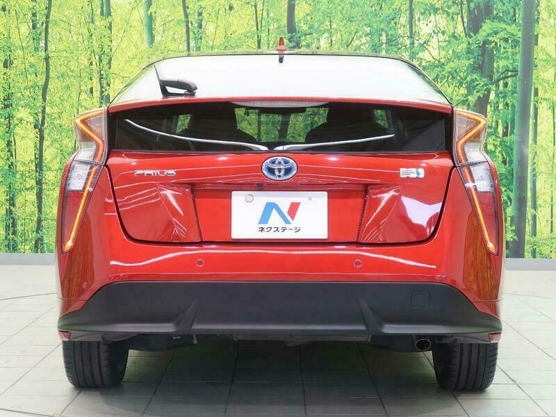 PRIUS-50