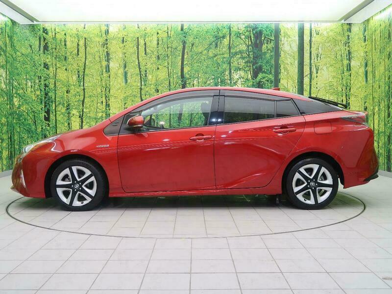 PRIUS-42