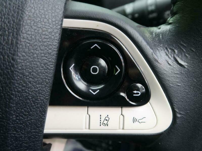 PRIUS-37