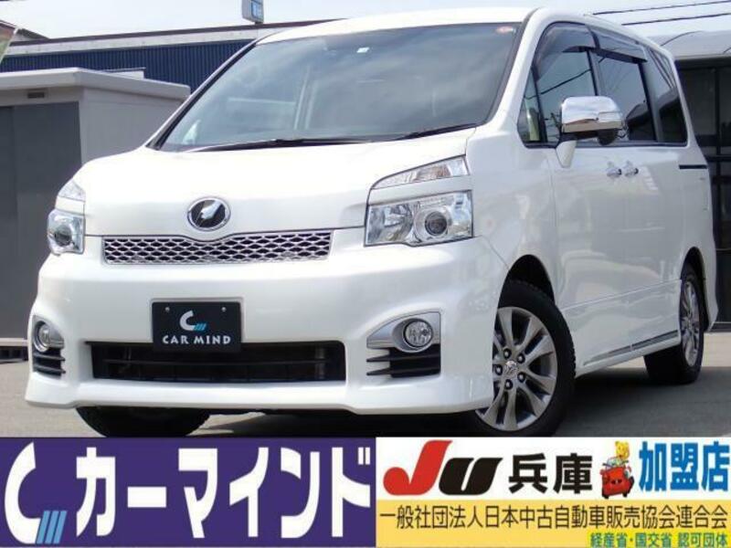 TOYOTA　VOXY