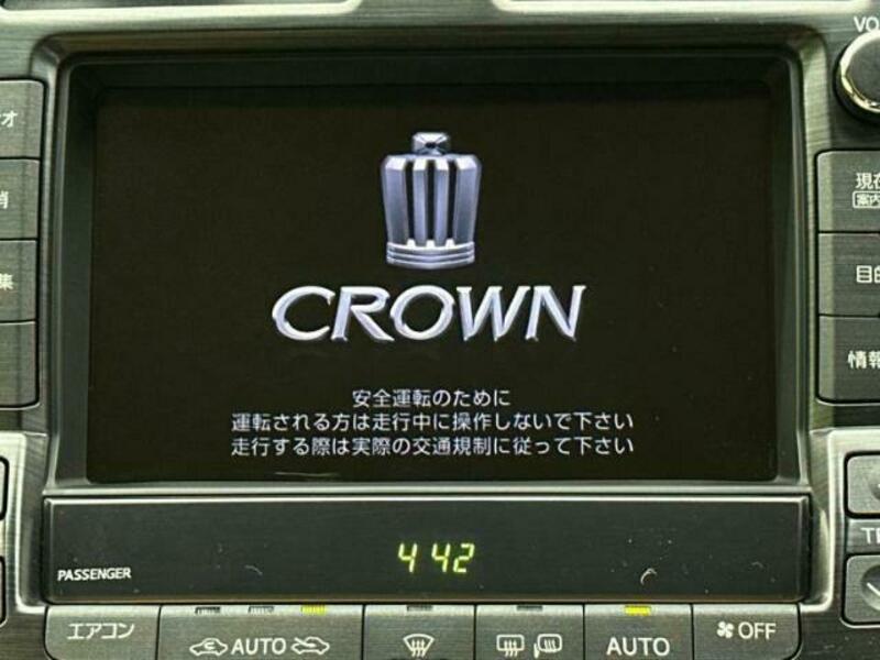CROWN-8