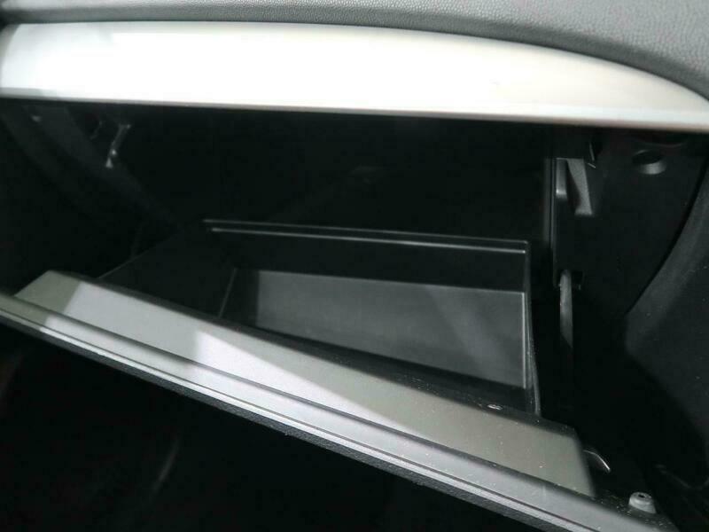Axela Sport-2
