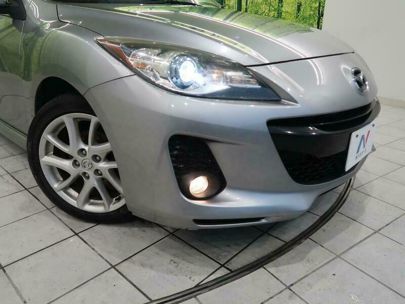 Axela Sport-30