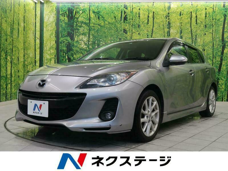 Axela Sport-29