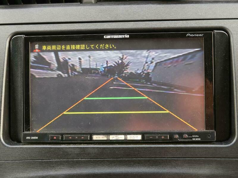 PRIUS-35
