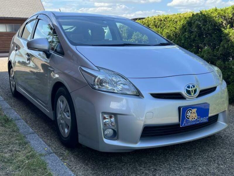 PRIUS-9